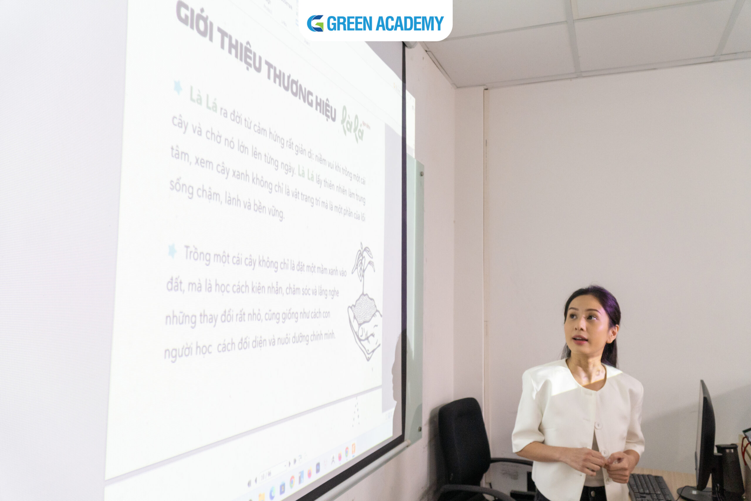 hoc-vien-duong-quang-dan-thao